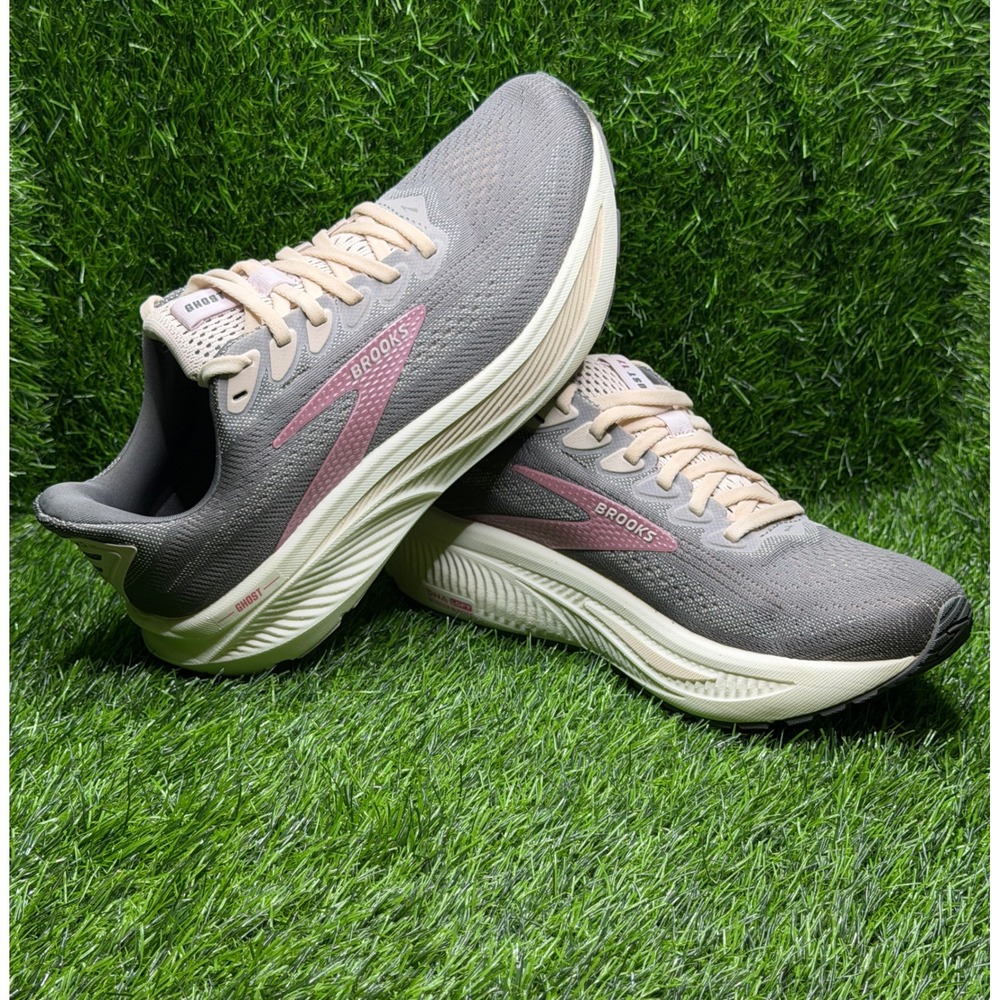 Brooks Ghost 17 Womens sz 8 Running Shoes Poppy Seed Pink Bluewash 1204311B027 - Picture 2 of 10